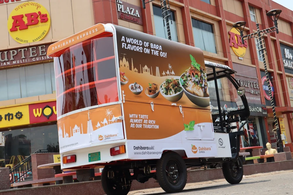 DC Food Van Food Truck, Electric, Vehicle Model: Bison 450