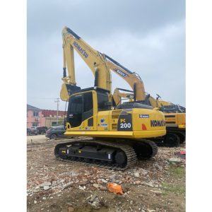 2023 Komatsu PC200LC-8